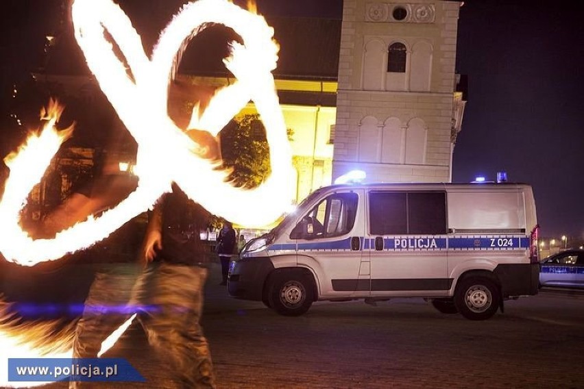 Zdjęcia z wystawy "NOWOCZESNA POLICJA W OBIEKTYWIE"