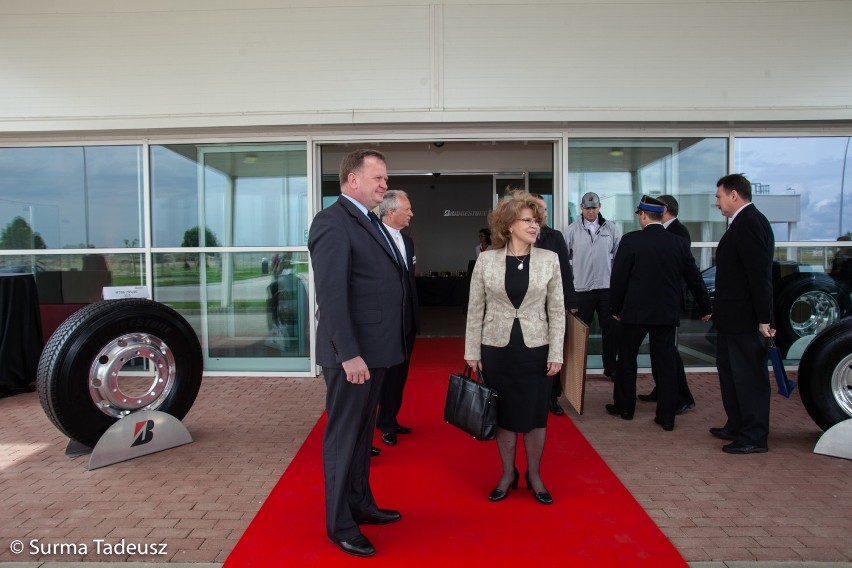 Bridgestone Stargard ma 11 lat. Rozbili beczkę z sake ARCHIWALNE ZDJĘCIA 