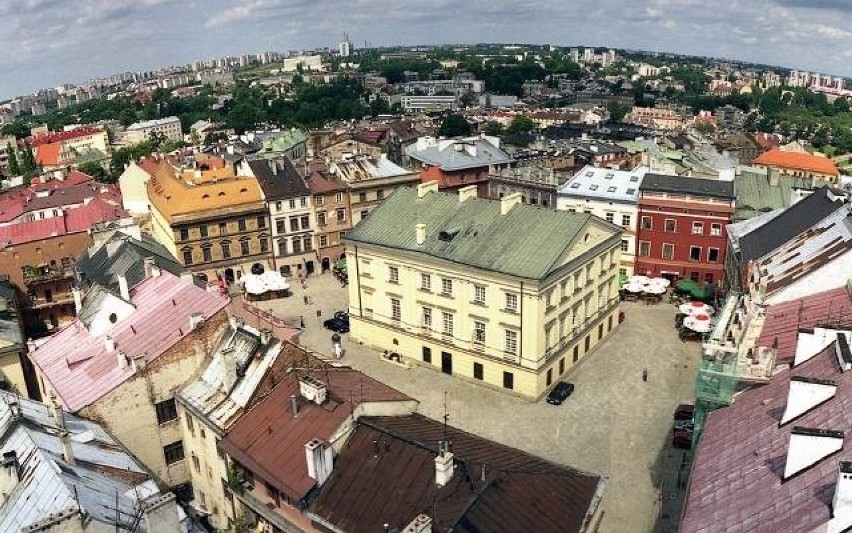 Lublin

Przeciętna pensja mieszkańca Lublina, który ma...