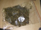 Policja w Jarocinie: Policjanci znaleźli w samochodzie  prawie 50 gramów narkotyków. 