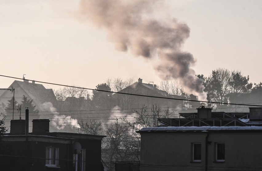 Mieszkańcy zgłaszają nam, że problem ze smogiem pojawia się...