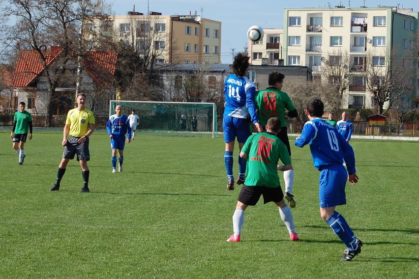 Dwa kolejne zwycięstwa piłkarzy Żuław w V lidze. Żuławy wygrały z Radunią 5:0 i Powiślem II 2:0