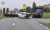 Wypadek w Kąkolewnicy: Zderzenie trzech pojazdów. Dwie osoby ranne (ZDJĘCIA)