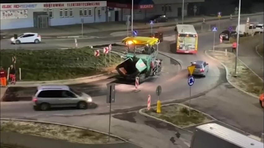 Nocne układanie asfaltu w Kielcach przeszkadza mieszkańcom. Przysłali film z ulicy Witosa [WIDEO, ZDJĘCIA]
