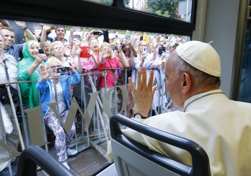 ŚDM. Tram del Papa - Franciszek jechał na Błonia krakowiakiem [ZDJĘCIA]