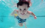 Ferie Radomsko 2022. MOSiR zaprasza na naukę pływania dla dzieci