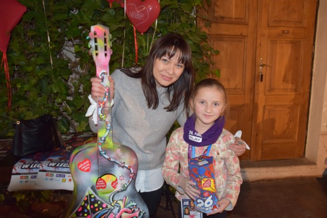 Finał WOŚP 2018 w Łagowie rozegrał się na Zamku Joannitów. Katarzyna Kochańska z Łagowa wylicytowała pierwszą rzecz wystawioną na aukcję. Stała się szczęśliwą posiadaczką gitary, którą pomalowała 9-letnia Jasmina Schindler z Templewa. 