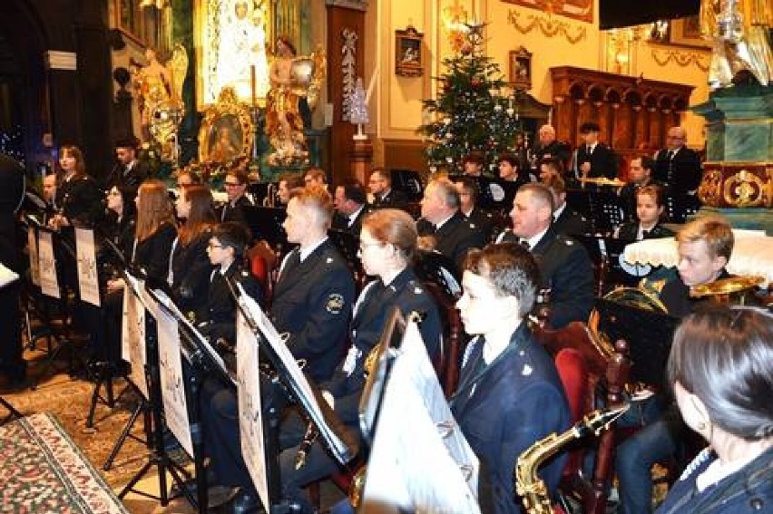 Koncert noworoczny orkiestry strażackiej OSP w Żarkach 