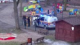 "Grafficiarz" na placu zabaw w Szczecinku. Popisy w oku kamery [zdjęcia]