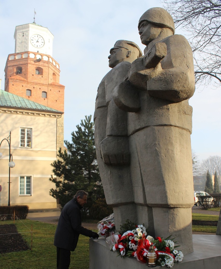 Burzyć czy nie? Ważą się losy pomnika polsko-radzieckiego braterstwa broni w Wieluniu