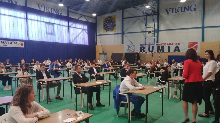 Matura 2019 w I Liceum Ogólnokształcącym w Rumi ZDJĘCIA