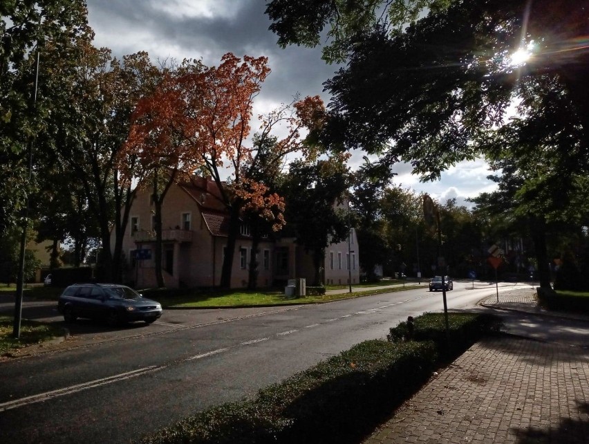 Jesień w Złotowie i niemal puste ulice miasta