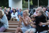 Bartas Szymoniak wystąpił w odnowionym amfiteatrze w Parku Miejskim w Ostrowie Wielkopolskim ZDJĘCIA