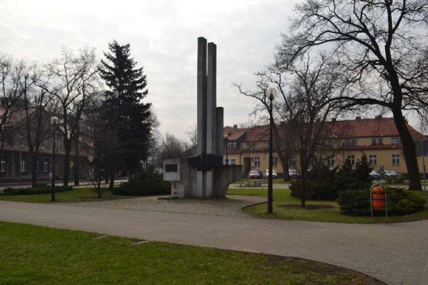 Jan Paweł II - tablica pamiątkowa w Pleszewi