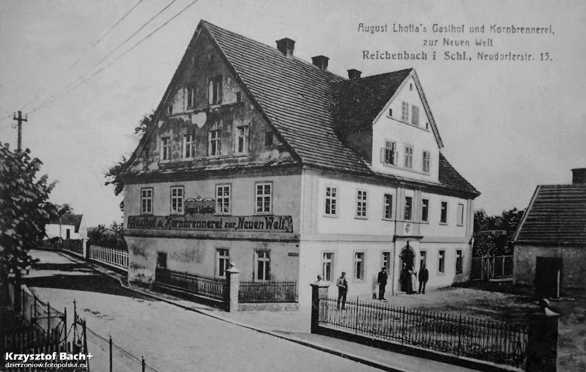 Zajazd przy Nowowiejskiej, lata 1900-1940.