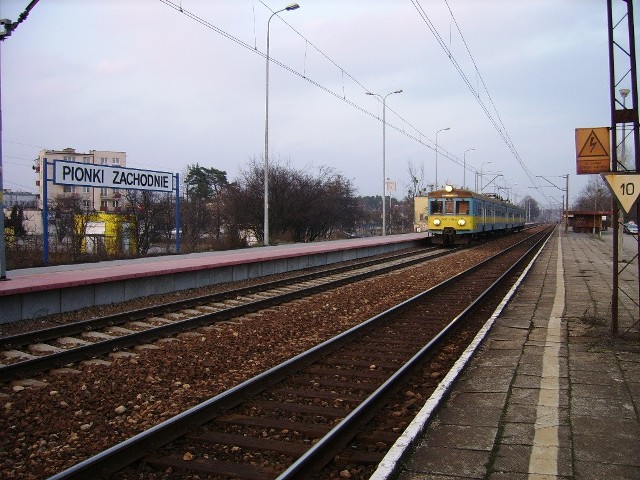 Przystanek kolejowy Pionki Zachodnie