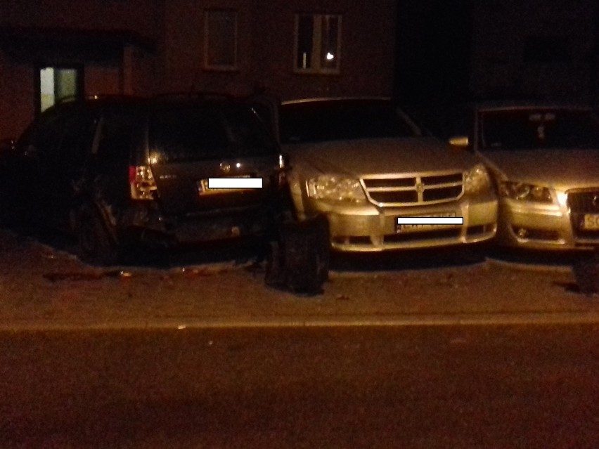 33-latek z Wielunia uderzył w cztery samochody, po czym spokojnie zaparkował i poszedł do domu [FOTO]