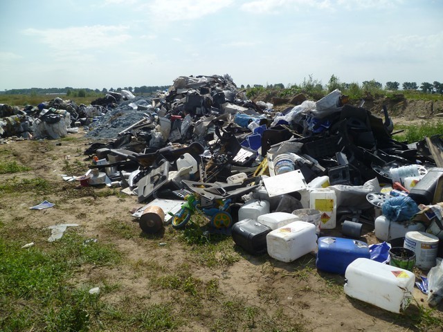 Trzy nielegalne wysypiska śmieci