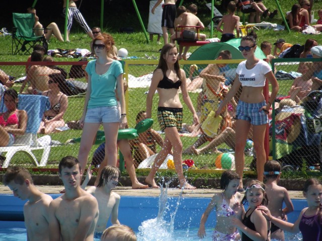 Basen na Sudeckiej w Jeleniej Górze w ciepłe dni odwiedza nawet 2 tysiące osób.