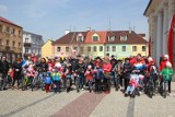 Rowerowy prolog na Święto Flagi ruszył ulicami Łęczycy [FOTO]