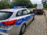 Łomża. Litwin chciał przekupić policjantów, okazało się, że ma sporo na sumieniu. Grozi mu 10 lat, ale sprawa jest rozwojowa