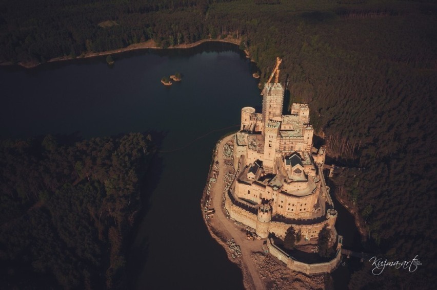 Budowa zamku w Stobnicy może być kontynuowana