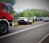 Wypadek w Chojnikach. Jedna osoba została ranna. [ZDJĘCIA]