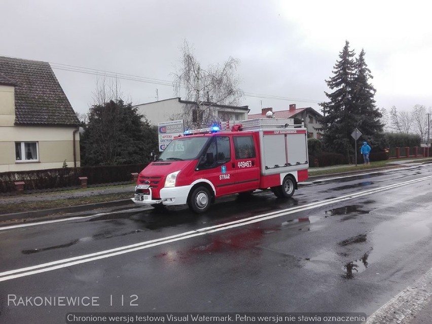 W Rakoniewicach zderzyły się osobówka, auto dostawcze i ciężarówka! [ZDJĘCIA]