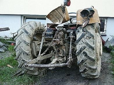 Wypadek w Świnnej. Zginął traktorzysta