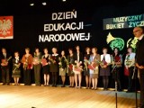 Dzień Nauczyciela w Tomaszowie Maz. Nauczyciele odebrali nagrody starosty i prezydenta w OK Tkacz