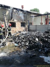 Pożar domu jednorodzinnego w Raszynie gasili strażacy z Lubska, Górzyna i Starej Wody