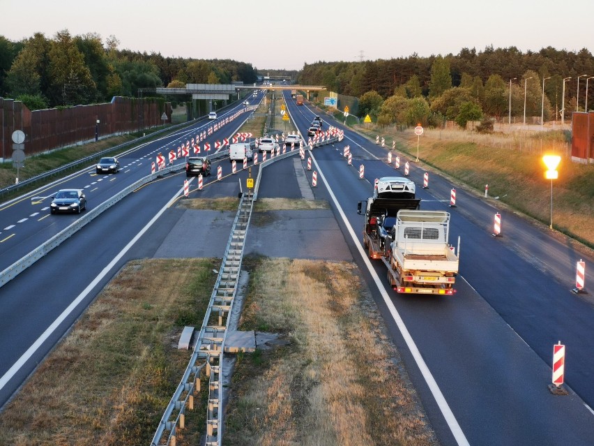 Problem jest z wjazdem na autostradę i wyjazdem z niej....