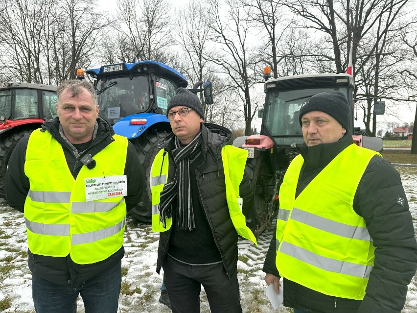 Ogólnopolski protest rolników także w Piotrkowie. Ponad sto traktorów wyjechało na ulice miasta FILM, ZDJĘCIA