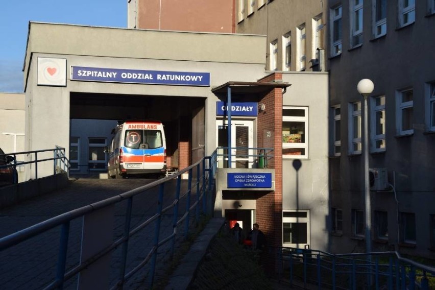 "Szpital w Gnieźnie jest o krok od prywatyzacji": twierdzą byli dyrektorzy. Czy to celowy zabieg obecnej dyrekcji?