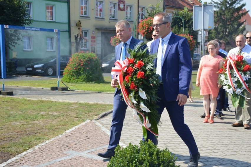 Pamiętali… Samorządowcy i mieszkańcy powiatu górowskiego uczcili 80 rocznicę wybuchu II wojny światowej [ZDJĘCIA]