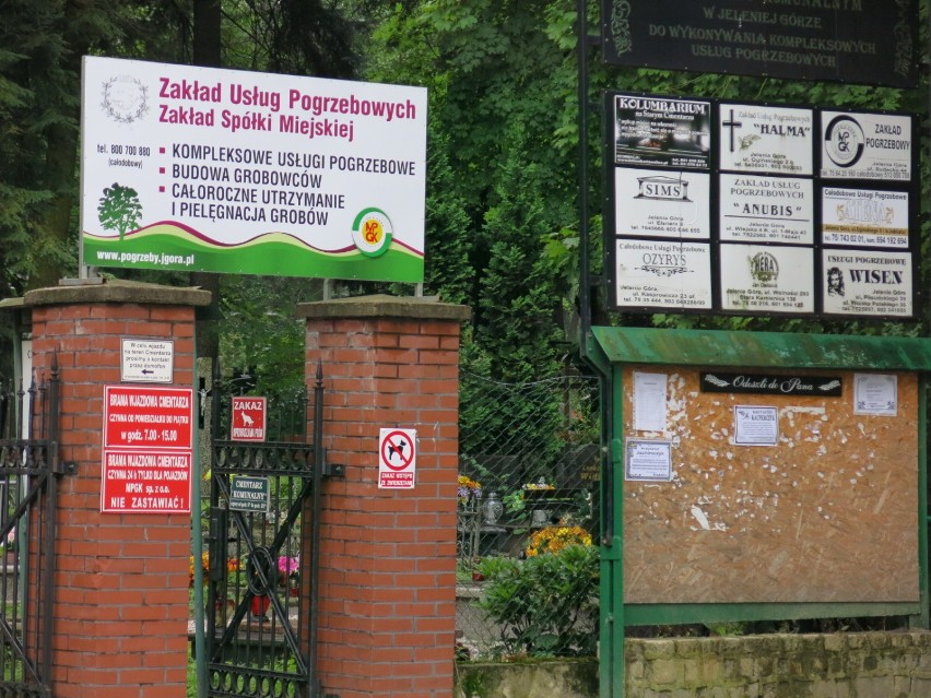 Cmentarz komunalny w Jeleniej Górze przy ul. Sudeckiej.