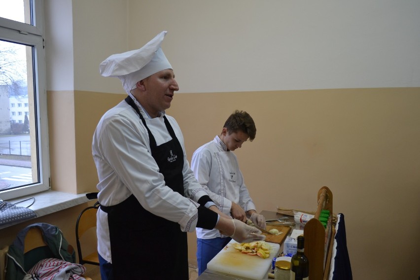 CKZiU: Remigiusz Rączka spotkał z uczniami "Gastronomika" [ZDJĘCIA]