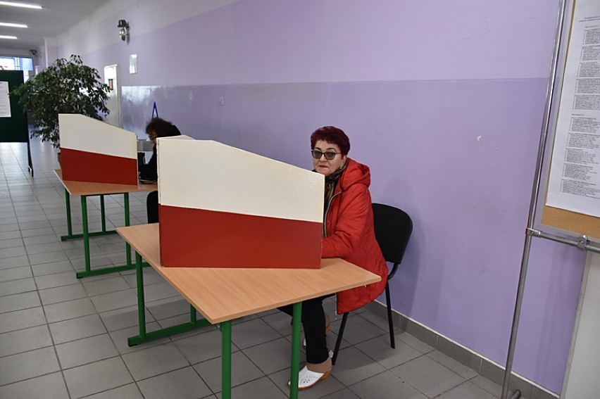 Wybory samorządowe 2018 w Chełmie. Trwa głosowanie