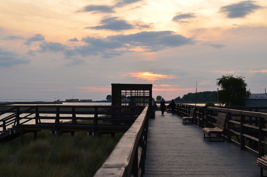 Hel  - pomost na małej plaży