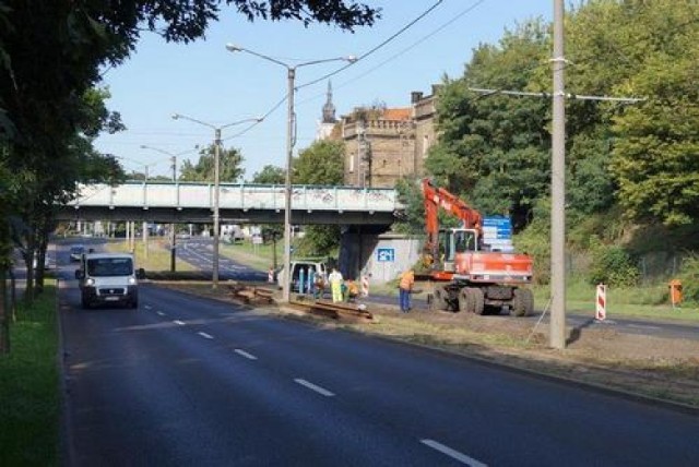 Utrudnienia w ruchu mają związek z przebudową torowiska tramwajowego