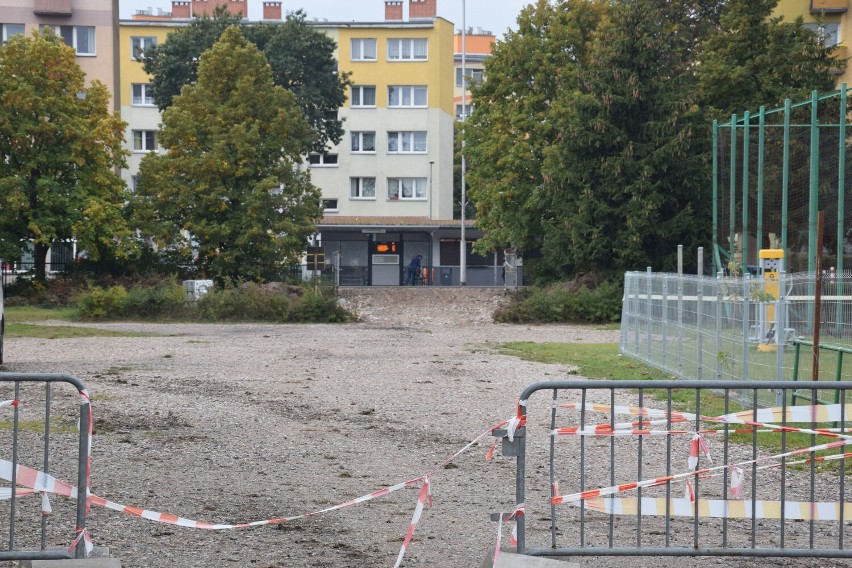 Budowa hali sportowej "mechanika" w Szczecinku. Oto co wykopano pod fundamenty [zdjęcia]