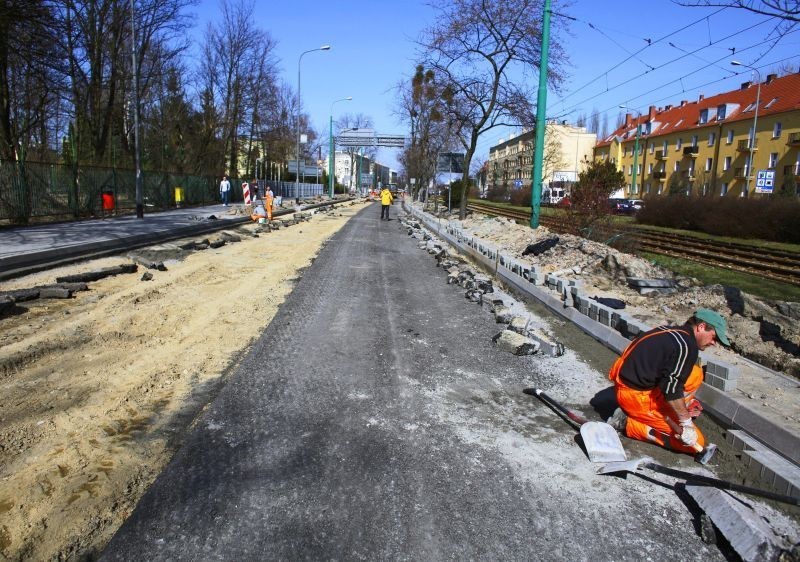 Remont Przybyszewskiego paraliżuje centrum [ZDJĘCIA]