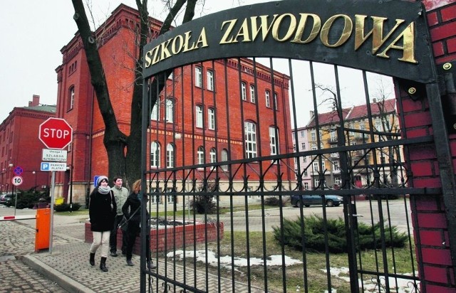 Legnicka uczelnia zawodowa dostała z Unii 3,7 mln zł. Jej władze uważają, że za mało