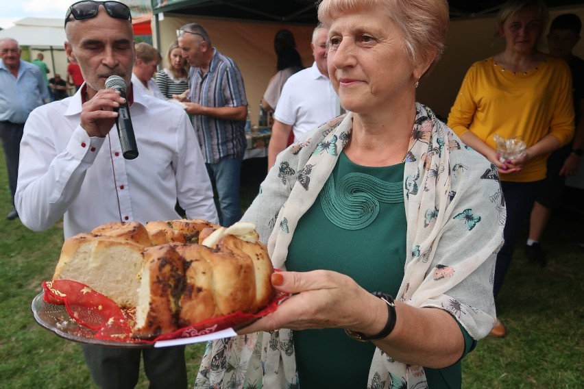 Święto chleba w Wierzchlesiu. Było bardzo smakowicie 