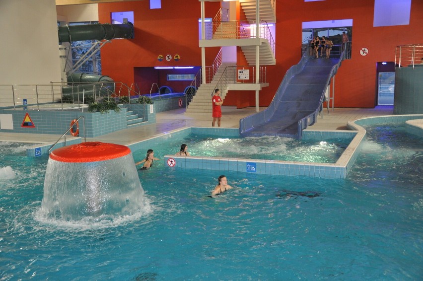 Aquapark w Suwałkach oddano do użytkowania 11 lat temu. Zobacz, co wówczas się działo