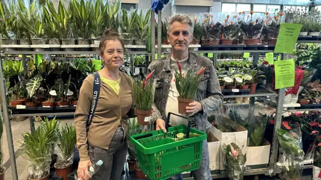 Państwo Grzegorz i Marta Krupka zdecydowali się na gali zakupić kwiat VRIES ASTRID.