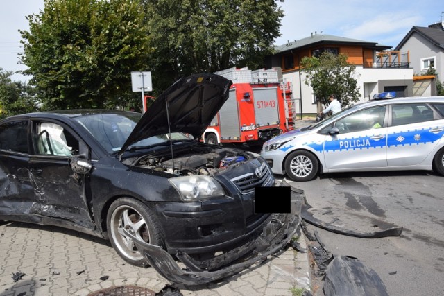 Wypadek na skrzyżowaniu ulic Głównej i Łąkowej w Zduńskiej Woli