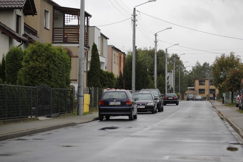 Sprawdziliśmy, czy strażnicy miejscy mają uprawnienia, by wejść na posesję skontrolować materiały do palenia w piecu