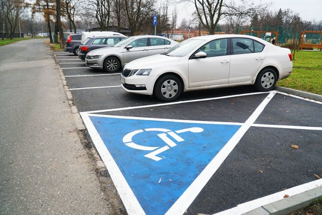 W ramach JBO w Jaworznie wykonano wiele ciekawych i służących mieszkańców zadań m.in. parking osiedlowy – zorganizowanie miejsc parkingowych w pobliżu domu działkowca Jaśmin (Łubowiec).

Zobacz kolejne zdjęcia. Przesuń zdjęcia w prawo wciśnij strzałkę lub przycisk NASTĘPNE