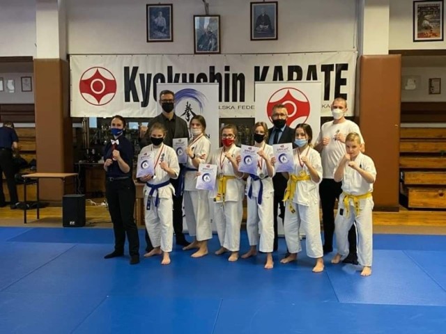 Reprezentacja Golubsko-Dobrzyńskiego Klubu Karate Kyokushin wzięła udział w otwartych mistrzostwach województwa pomorskiego, które zorganizowano w Gdańsku. Nasi karatecy zdobyli dwa złote medale i jeden srebrny.